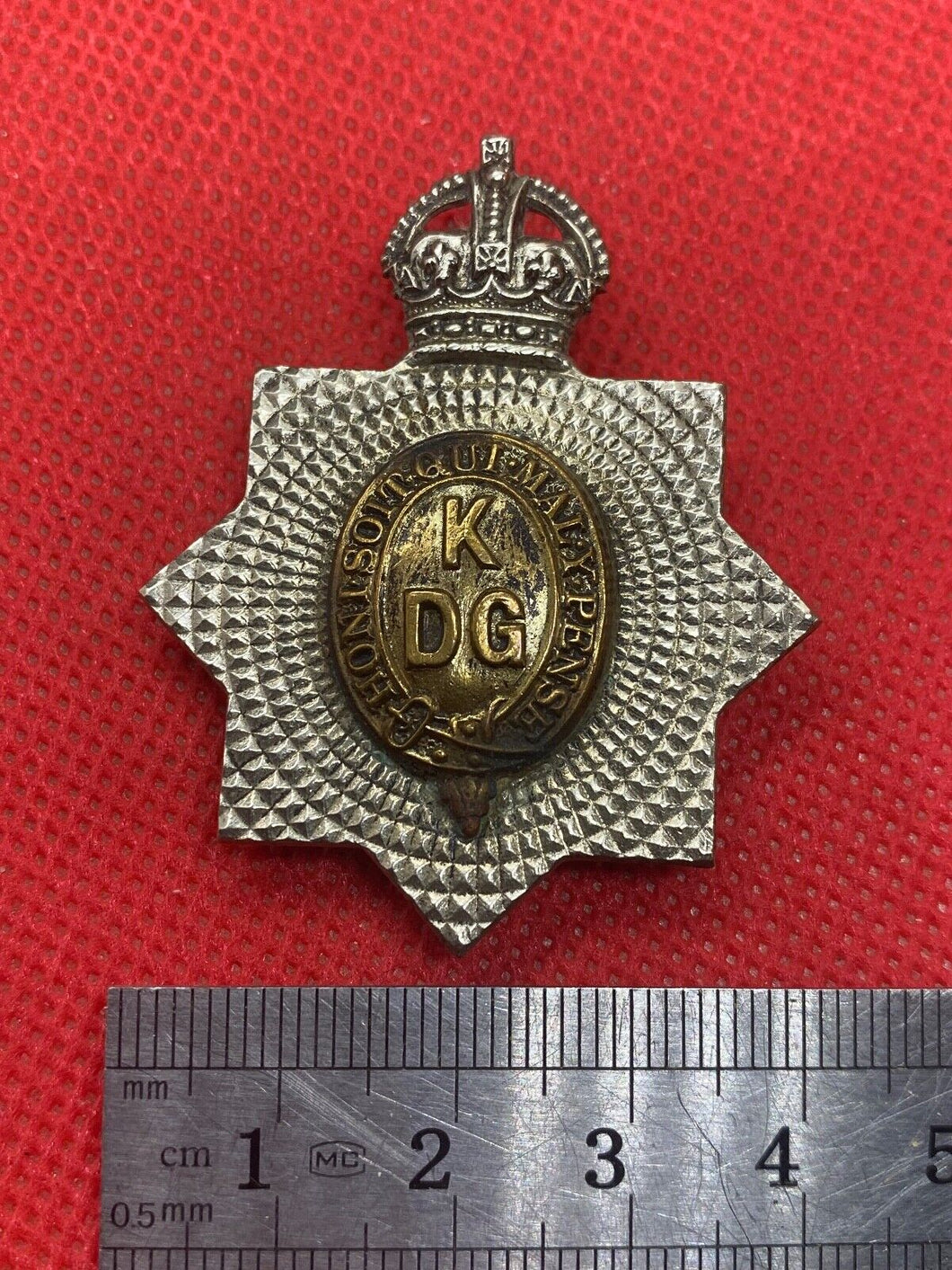 Original British Army - KINGS DRAGOON GUARDS Regiment Cap Badge