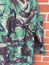 Load image into Gallery viewer, Genuine British Army DPM Camouflaged Combat Smock Jacket - Size 160/88
