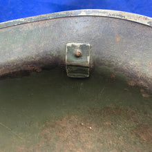 Load image into Gallery viewer, Original British Army WW2 Mk2 Combat Helmet with Div Signs Front &amp; Side
