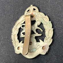 Load image into Gallery viewer, Original WW2 British Army Cap Badge - Royal Hampshire Regiment - The Militaria Shop

