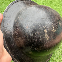 Charger l&#39;image dans la galerie, WW2 British Army Mk2 Brodie Helmet - Original Untouched - South African Made
