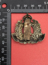 Load image into Gallery viewer, Original WW1 British Army The Suffok Regiment Cap Badge
