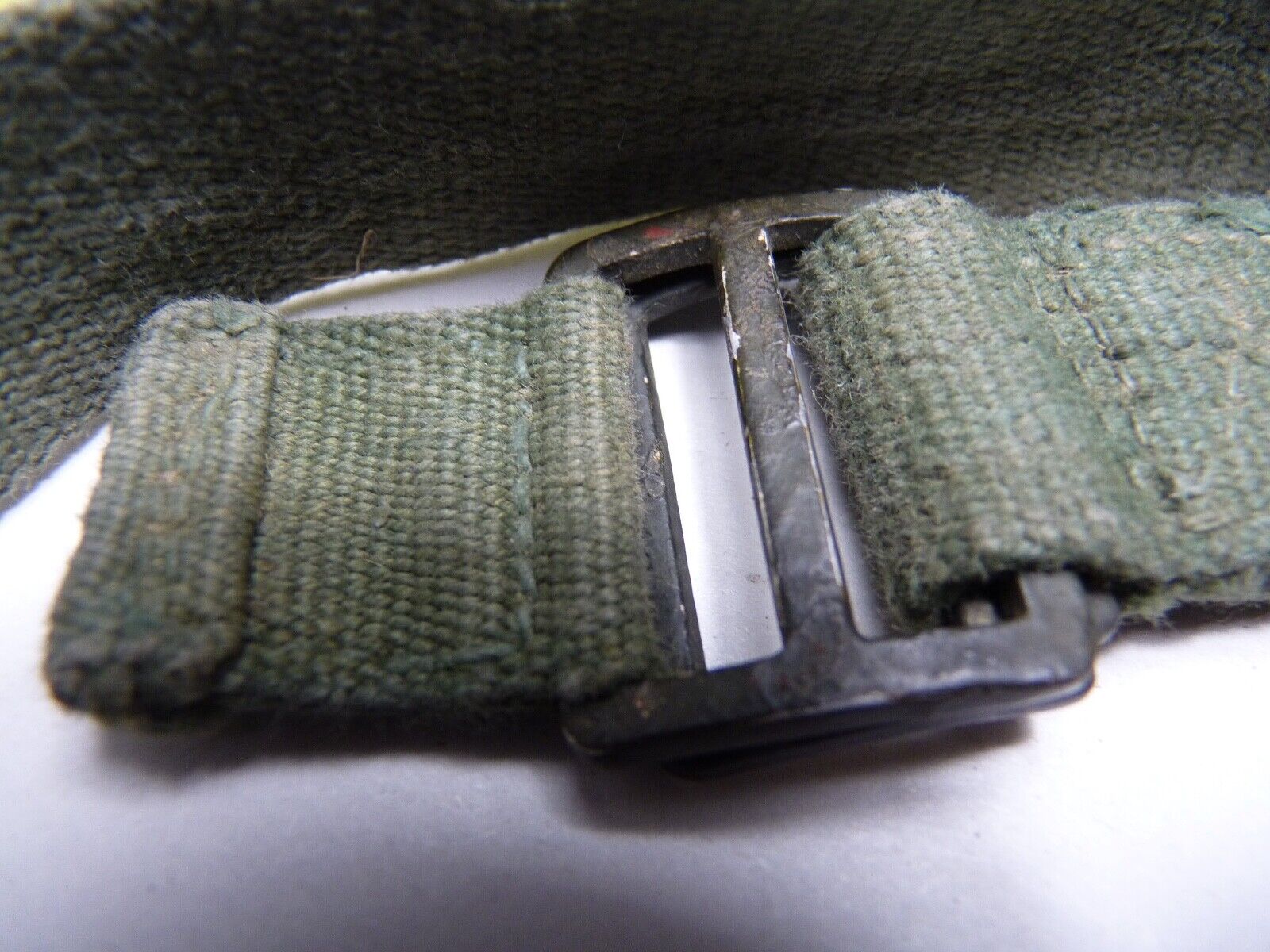 Original WW2 British Army 44 Pattern Shoulder / Extended Equipment Strap - 1945 - The Militaria Shop