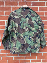 Load image into Gallery viewer, Original British Army 1968 Pattern Combat Smock Jacket - Size 2 - 40&quot; Chest
