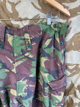 Charger l&#39;image dans la galerie, Genuine British Army DPM Camouflaged Combat Trousers - 34&quot; Waist

