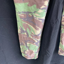 Charger l&#39;image dans la galerie, Genuine British Army DPM Combat Trousers - Size 82/80/96
