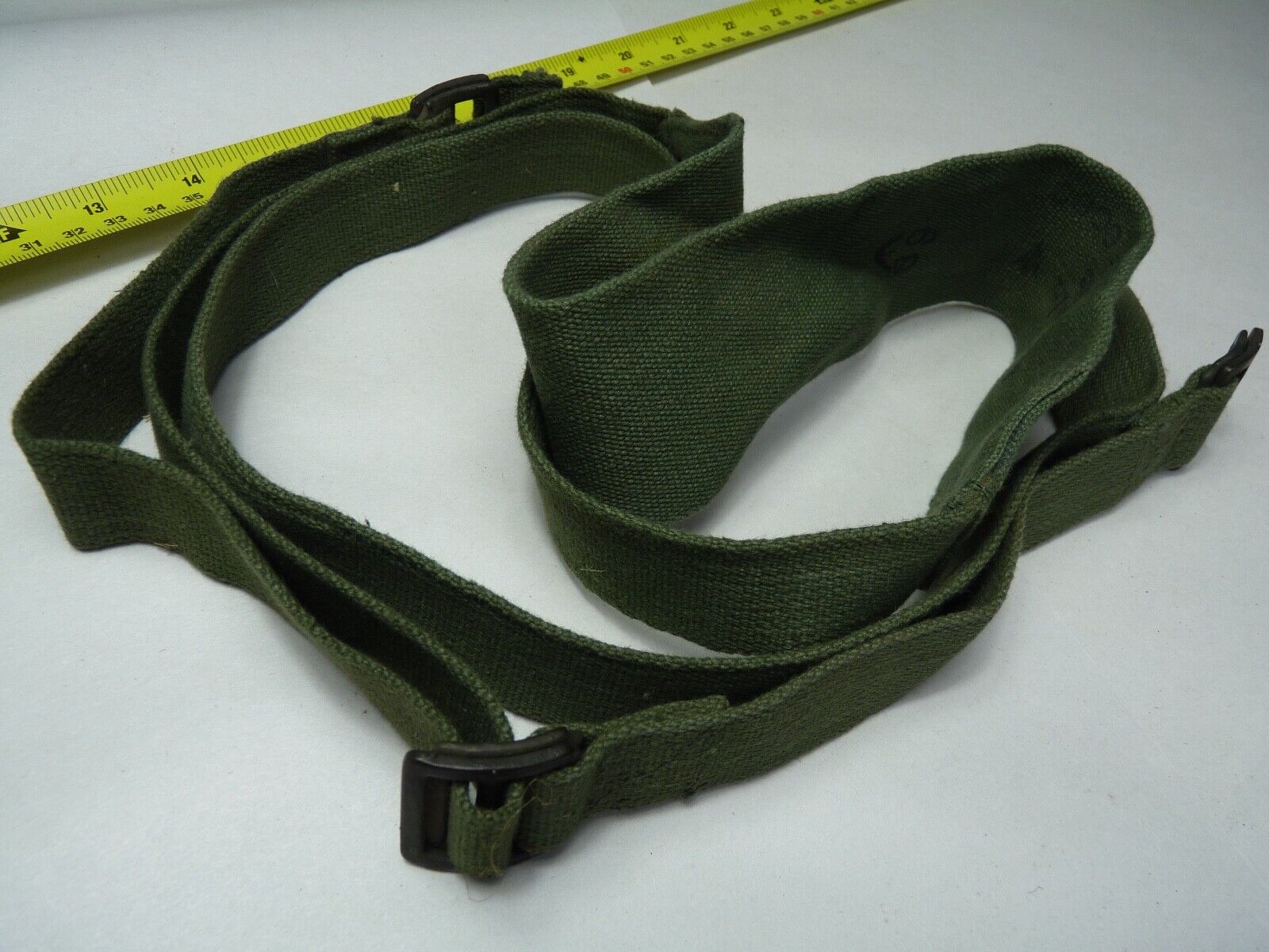 Original WW2 British Army 44 Pattern Shoulder / Extended Equipment Strap - 1945 - The Militaria Shop