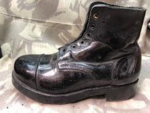 Charger l&#39;image dans la galerie, Original British Army Hobnailed Soldiers Ankle Ammo Boots WW2 Style - Size 6
