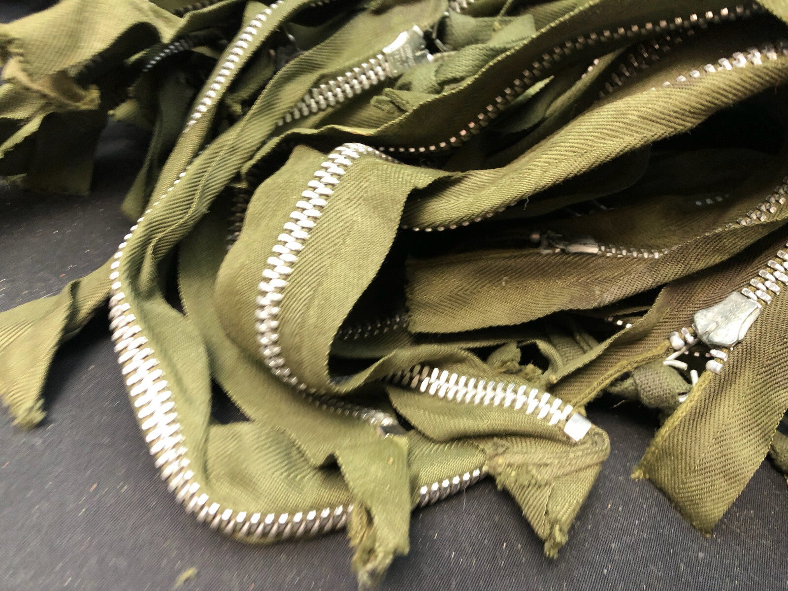 Original Vietnam War Era Army Smock / Cold Weather Parka Replacment Zip - The Militaria Shop