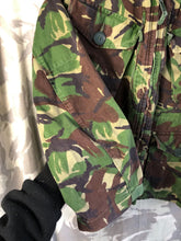 Charger l&#39;image dans la galerie, Size 160/96 - Genuine British Army Combat Temperate Smock Jacket DPM Camouflage
