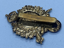 Load image into Gallery viewer, Original WW1 British Army London Rifle Brigade CADETS White Metal Cap Badge
