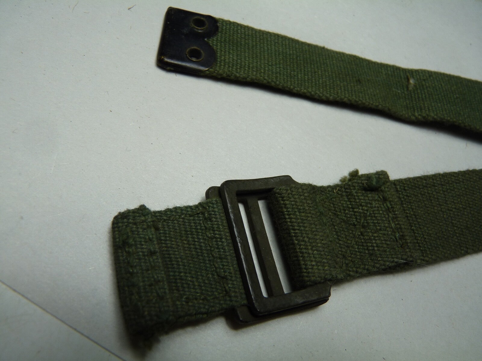 Original WW2 British Army 44 Pattern Shoulder / Extended Equipment Strap - 1945 - The Militaria Shop