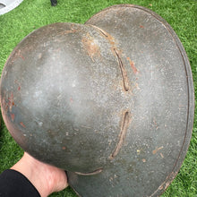 Charger l&#39;image dans la galerie, Original WW2 British Home Front Civillian Zuckerman Helmet &amp; Liner - 1941 Dated
