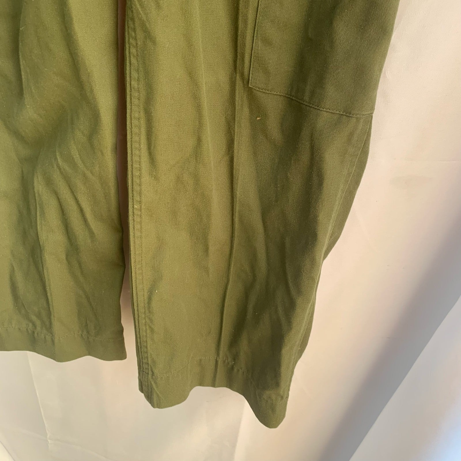 Genuine British Army OD Green Lightweight Trousers - Size 26" Waist - The Militaria Shop
