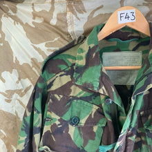 Charger l&#39;image dans la galerie, Genuine British Army Smock Combat Jungle DPM Camouflage - Size 160/104
