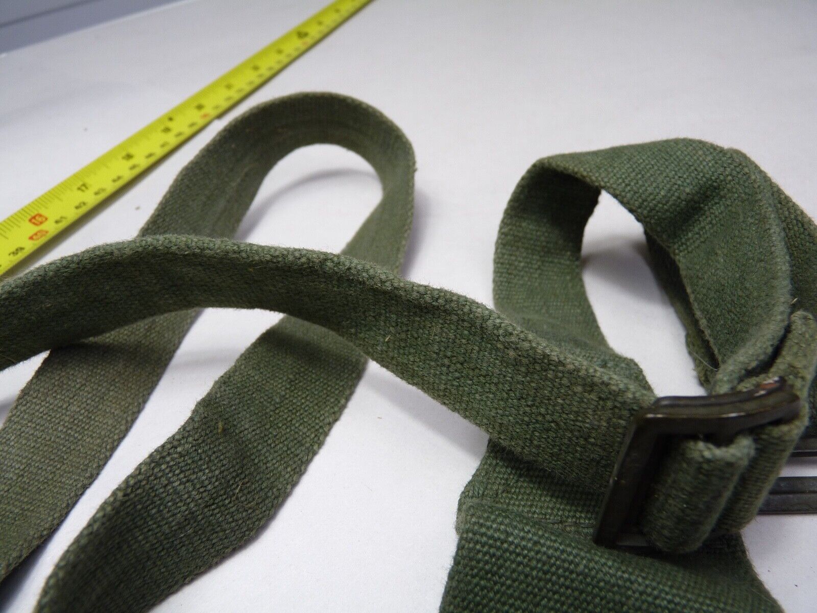 Original WW2 British Army 44 Pattern Shoulder / Extended Equipment Strap - 1945 - The Militaria Shop