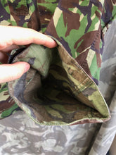 Charger l&#39;image dans la galerie, Genuine British Army DPM Camouflaged Combat Jacket Smock - 38&quot; Chest
