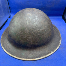 Lade das Bild in den Galerie-Viewer, Original WW2 British Army Mk2 Brodie Combat Helmet
