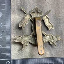 Load image into Gallery viewer, Original WW2 9th Queen&#39;s Royal Lancers British Army Cap Badge
