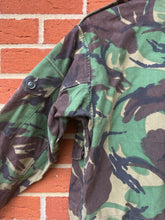 Charger l&#39;image dans la galerie, Genuine British Army DPM Camouflaged Combat Jacket - Size 180/96
