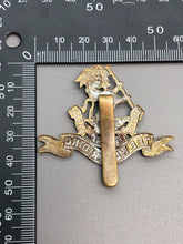 Charger l&#39;image dans la galerie, Original WW1 British Army The West Riding Regiment Cap Badge
