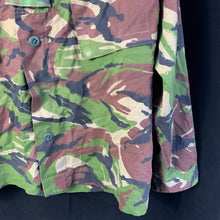 Lade das Bild in den Galerie-Viewer, Originale DPM-Woodland-Jacke im Camouflage-Muster der britischen Armee – 170/96
