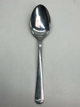 Lade das Bild in den Galerie-Viewer, Original British Army Officers Mess Spoon - Vietnam War - 1965 Dated
