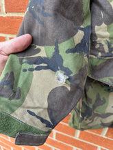 Load image into Gallery viewer, Genuine British Army DPM Camouflaged Combat Smock Jacket - Size 170/96
