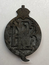 Load image into Gallery viewer, British Army Victorian Queen&#39;s Edinburgh Volunteer Rifle Brigade Cap/Bag Badge
