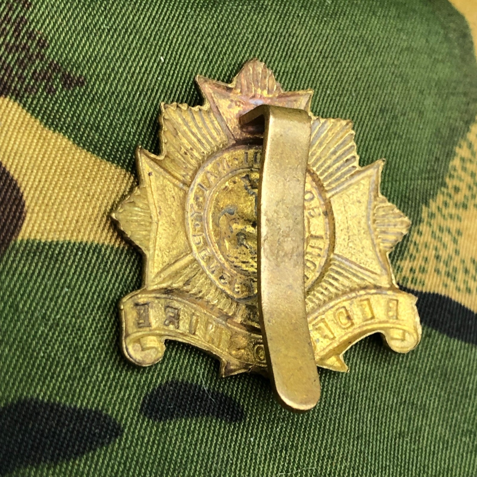 Original WW2 British Cap Badge - Bedfordshire Regiment - The Militaria Shop