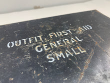 Lade das Bild in den Galerie-Viewer, Original WW2 British Army General First Aid Box
