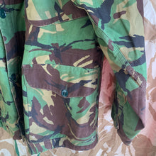 Charger l&#39;image dans la galerie, Genuine British Army Smock Combat 1968 Pattern DPM Camouflage - Size 2
