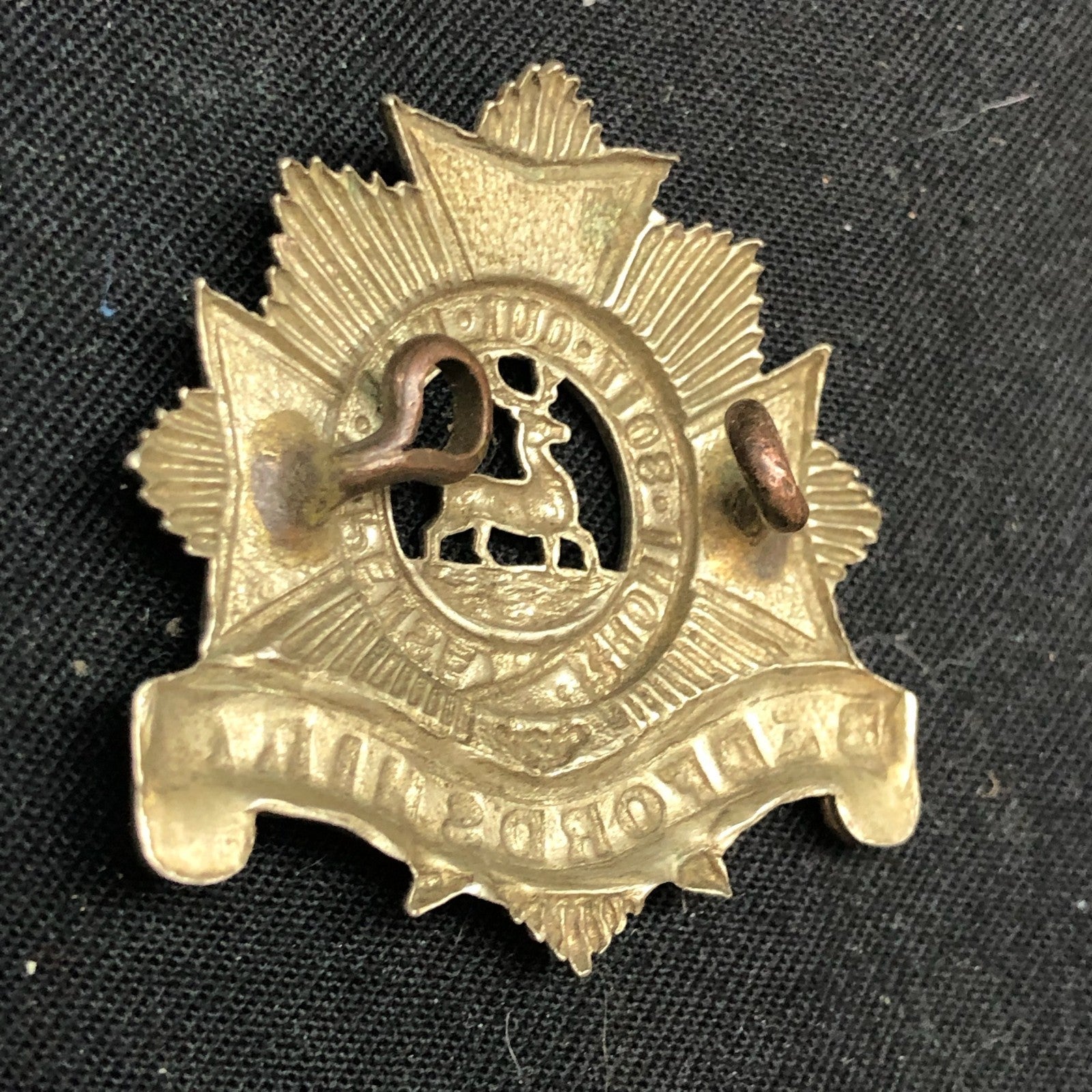 Genuine WW2 British Army Brass Cap Badge - Bedfordshire and Hertfordshire Regime - The Militaria Shop
