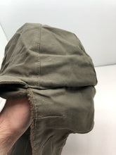 Lade das Bild in den Galerie-Viewer, Original German Army Surplus Bundersweir Cap with Neck Cover - Size 58
