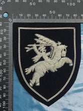 Lade das Bild in den Galerie-Viewer, British Army Bullion Embroidered Blazer Badge - Airborne Regiment - Pegasus
