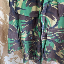 Lade das Bild in den Galerie-Viewer, Genuine British Army Smock Combat Jungle DPM Camouflage - Size 170/96
