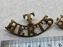 Load image into Gallery viewer, Pair of Original WW1 British Army Herts Territorial Brass Shoulder Titles
