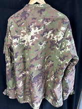 Charger l&#39;image dans la galerie, Genuine US Combat Camoflauged Shirt - Mil-Tec - XXL
