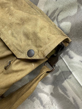 Load image into Gallery viewer, Original WW2 British Army GSR Gas Mask Bag - Early Pattern
