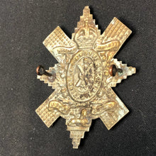 Load image into Gallery viewer, Original WW2 British Army Cap Badge - The Royal Highlanders - Black Watch - The Militaria Shop
