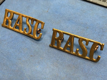 Load image into Gallery viewer, Original Pair of WW2 Brass British Army Shoulder Titles RASC Army Service Corps
