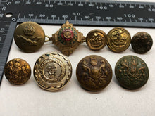 Load image into Gallery viewer, Group lot of British Army Buttons - Some WW2 Pieces
