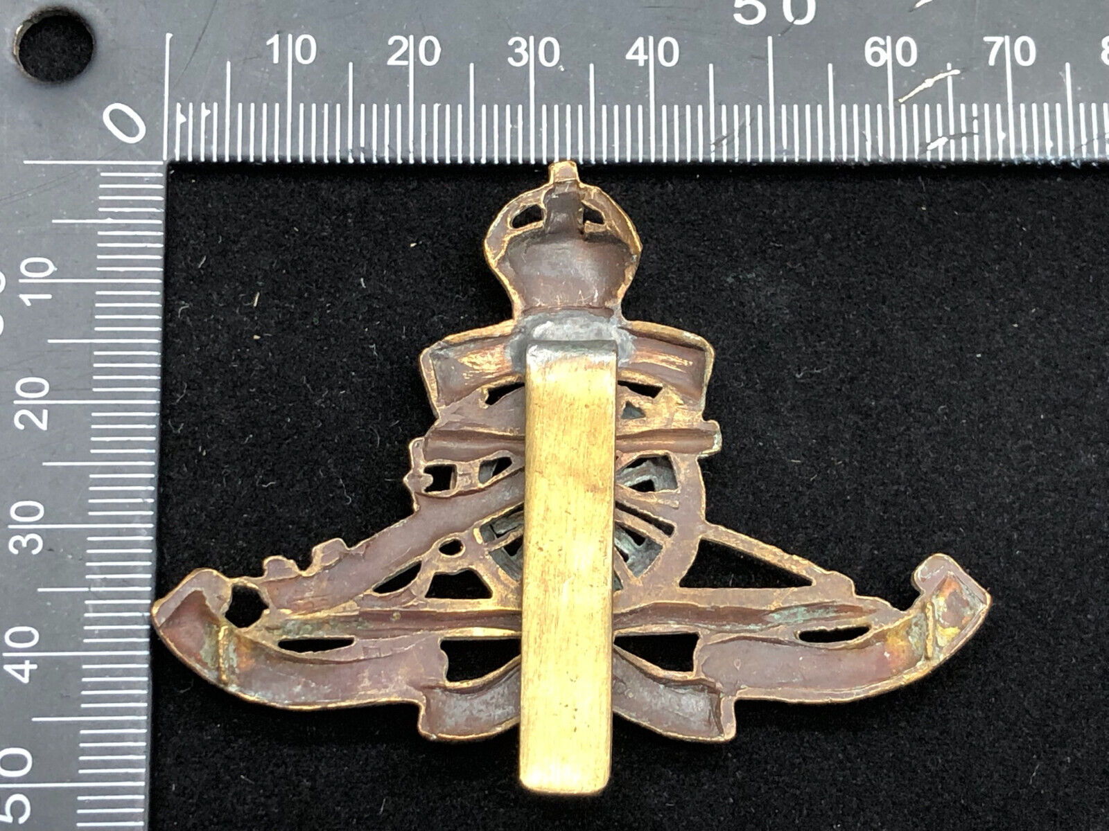 Original WW1 British Army Royal Artillery Cap Badge - The Militaria Shop
