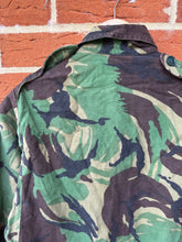 Load image into Gallery viewer, Genuine British Army DPM Camouflaged Combat Smock Jacket - Size 160/88
