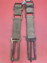 Charger l&#39;image dans la galerie, Original WW2 British Army 37 Pattern Webbing Brace Adaptors Pair
