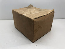 Charger l&#39;image dans la galerie, Original WW2 British Civillian Mask Box
