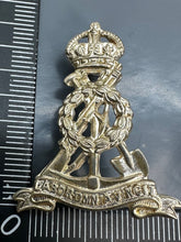 Load image into Gallery viewer, Original WW2 British Army Labour Corps Silvered Collar Badge
