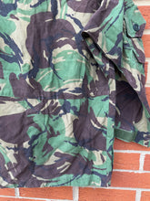 Load image into Gallery viewer, Genuine British Army DPM Camouflaged Combat Smock Jacket - Size 160/88
