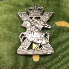 Load image into Gallery viewer, Genuine British Army Cap Badge - Fife &amp; Forfar Yeomanry - The Militaria Shop

