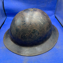 Charger l&#39;image dans la galerie, Original WW1/WW2 British Army Mk1* Helmet with Liner &amp; Chinstrap
